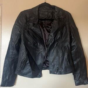 Leather jack with black detailing
